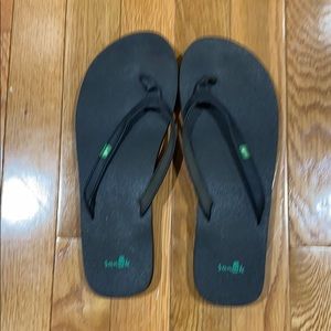 Sanuk flip flops
